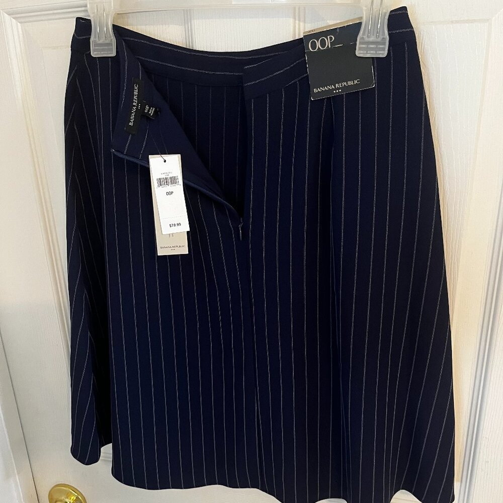 NWT Banana Republic Navy and White Striped Formal Skirt - Picture 3 of 6